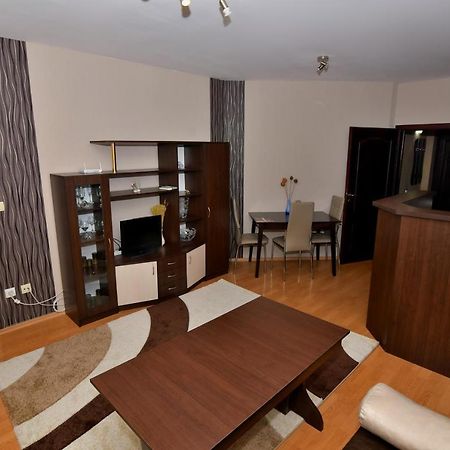 Апартамент За Гости Георгиеви Veliko Tarnovo Luaran gambar
