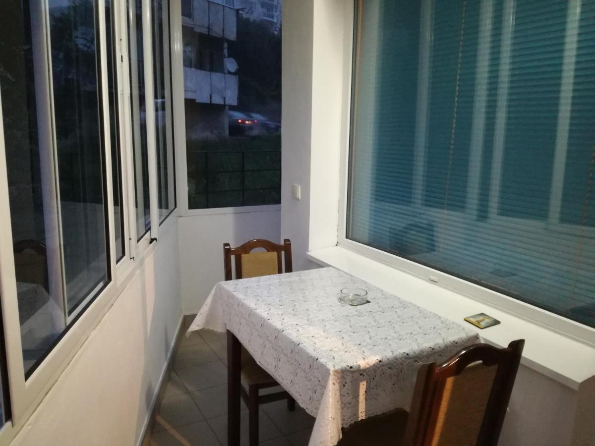 Апартамент За Гости Георгиеви Veliko Tarnovo Luaran gambar