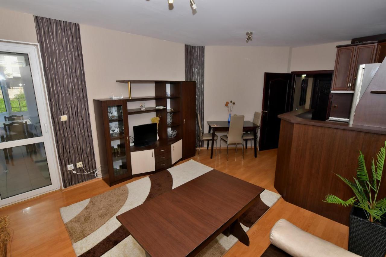 Апартамент За Гости Георгиеви Veliko Tarnovo Luaran gambar